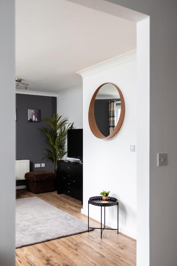 Charming 2Br Ground Floor Flat In Sholing, 11 Mins From City Centre - Recently Set Up With Love Southampton Eksteriør bilde
