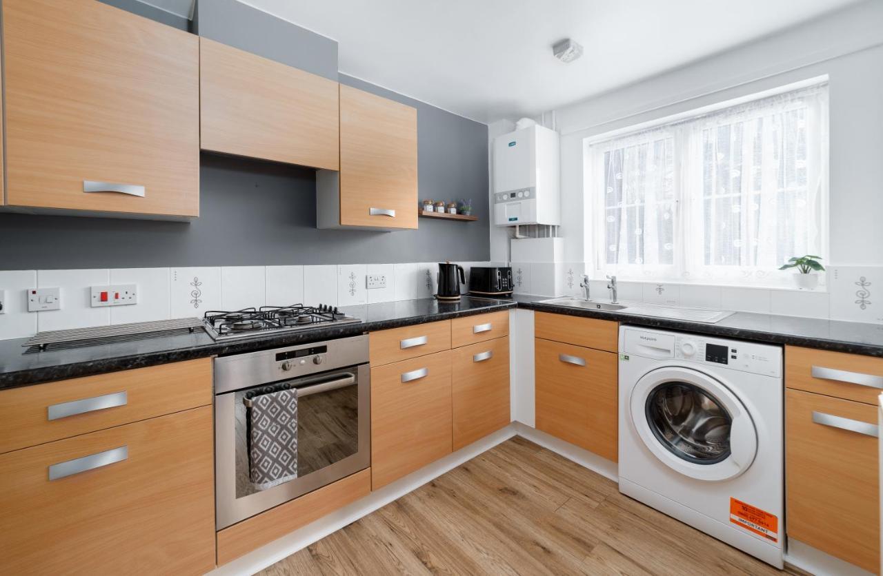 Charming 2Br Ground Floor Flat In Sholing, 11 Mins From City Centre - Recently Set Up With Love Southampton Eksteriør bilde